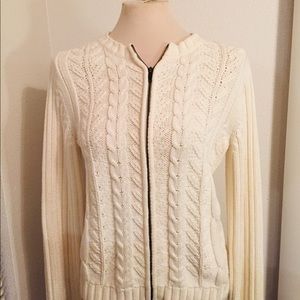 ✌🏽❤️🛍 Eddie Bower cable-knit zip up sweater.